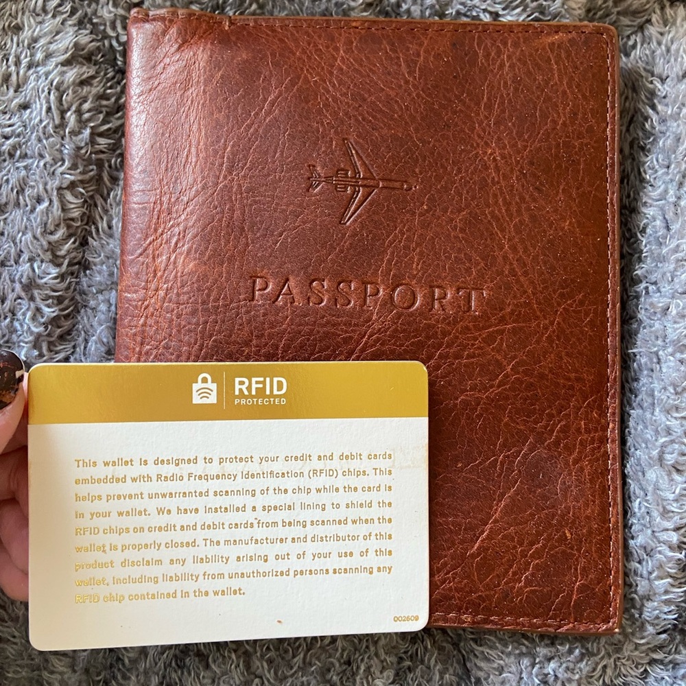 Genuine Leather Fossil Passport Cover and Wallet